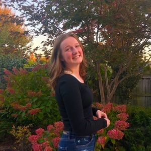 Meet your Posher, Emily